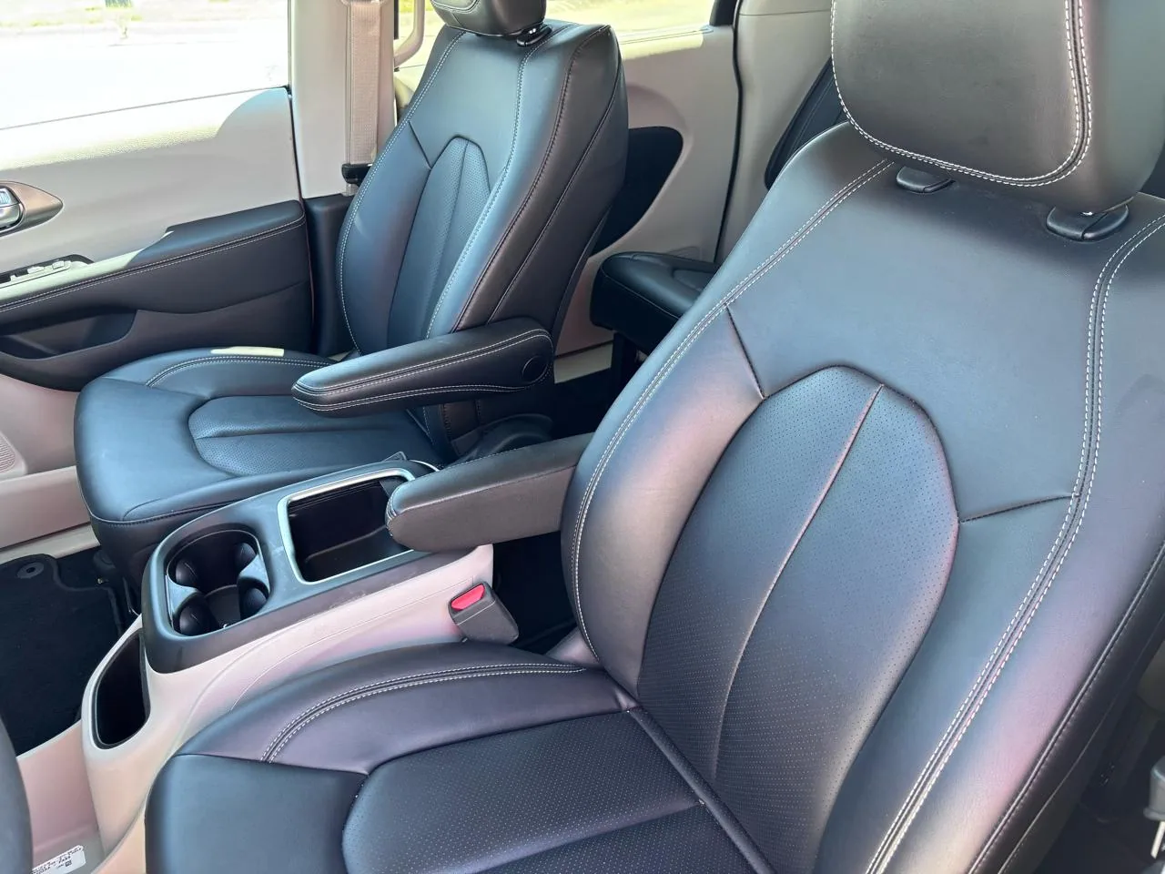 2024 Chrysler Pacifica Touring L FWD, photo 10