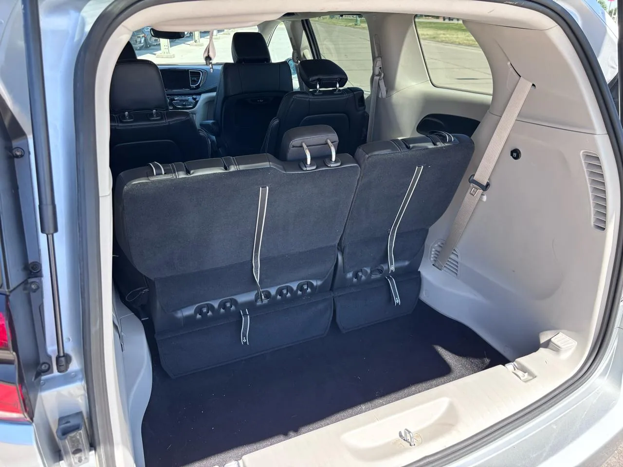 2024 Chrysler Pacifica Touring L FWD, photo 7