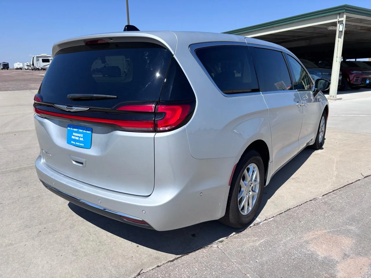 2024 Chrysler Pacifica Touring L FWD, photo 4