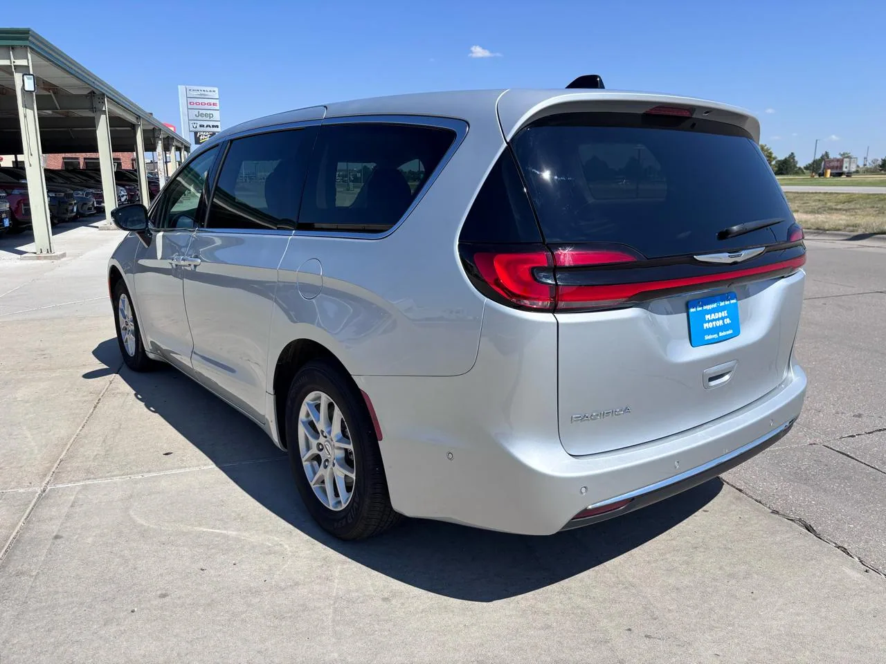 2024 Chrysler Pacifica Touring L FWD, photo 5