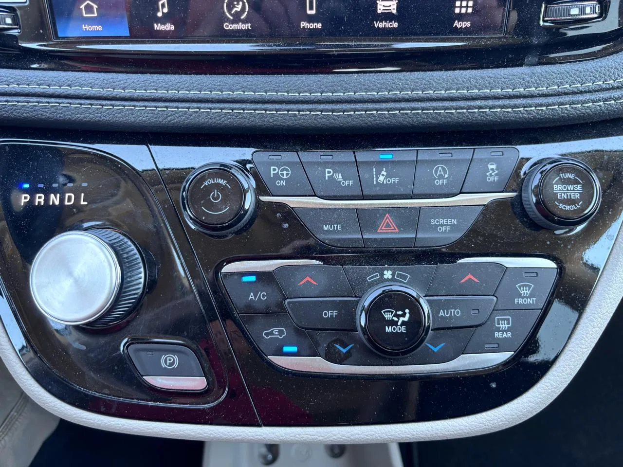 2024 Chrysler Pacifica Touring L FWD, photo 17
