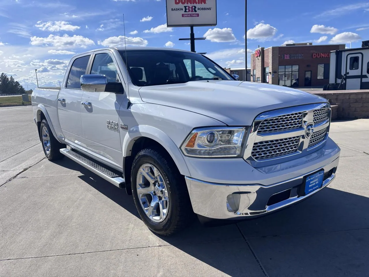 2018 RAM 1500 Laramie 4x4 Crew Cab 6'4" Box, photo 2
