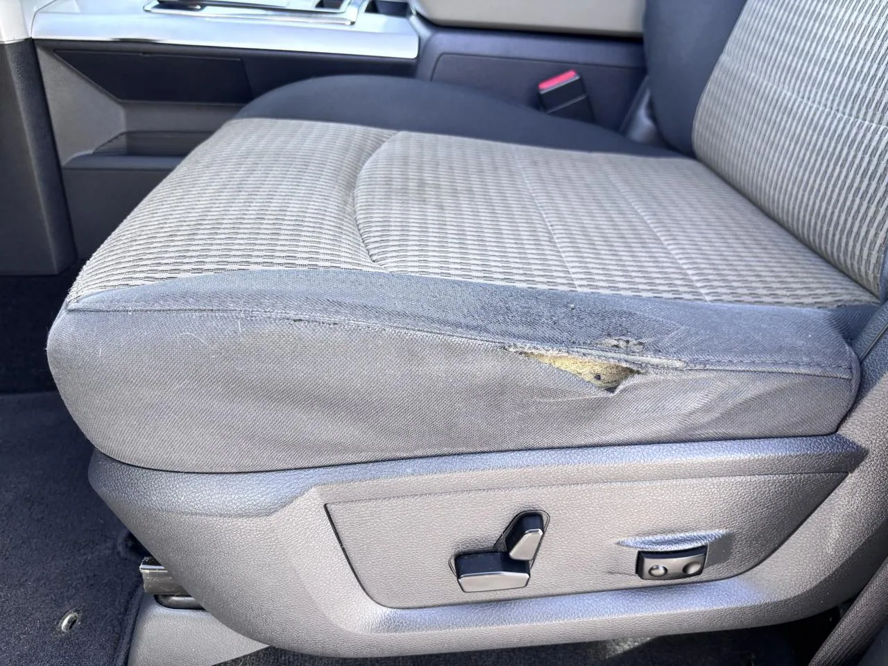 2012 RAM 1500 4WD Crew Cab 140.5" Big Horn, photo 11