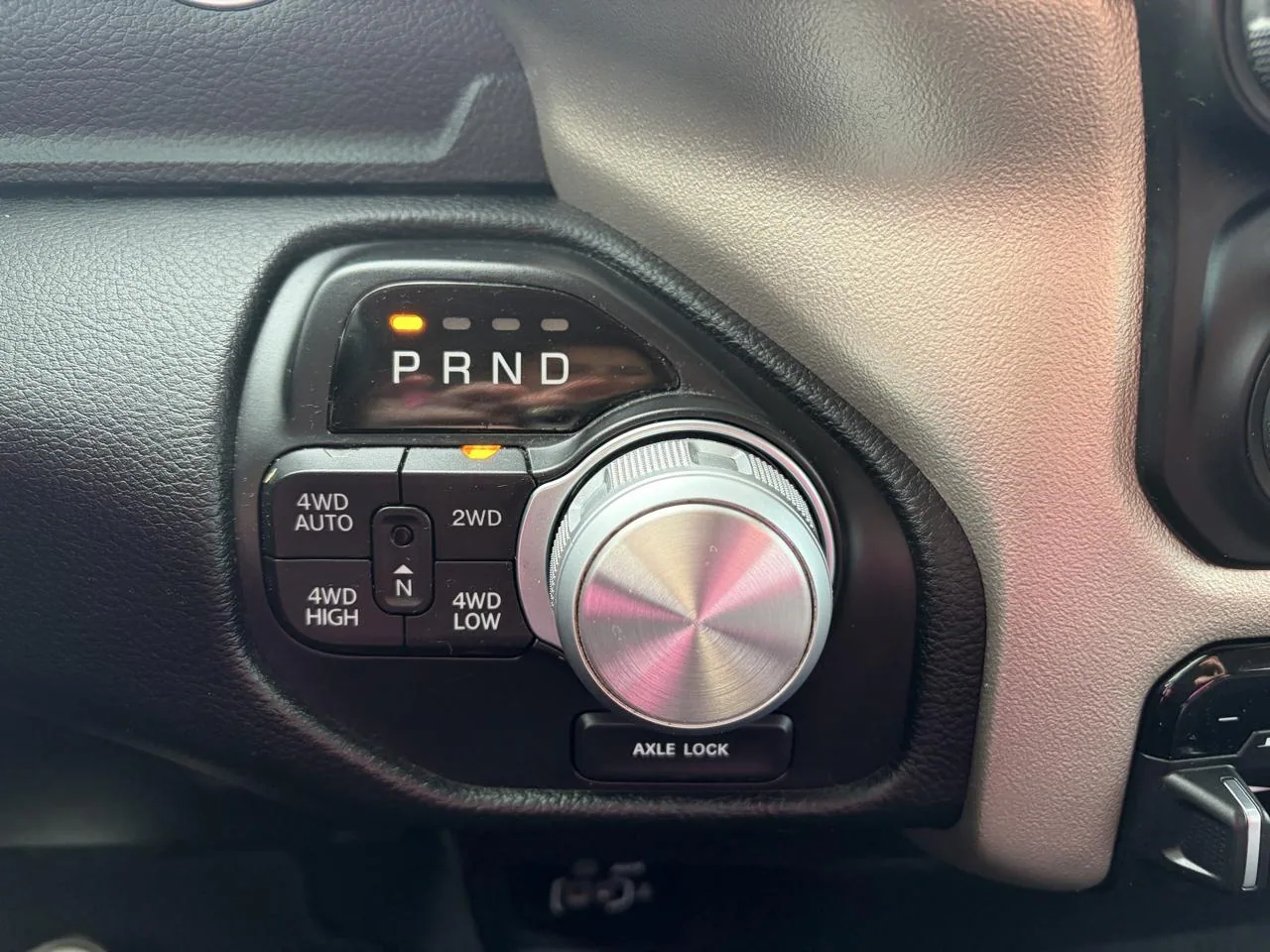 2019 RAM 1500 Laramie 4x4 Crew Cab 5'7" Box, photo 20