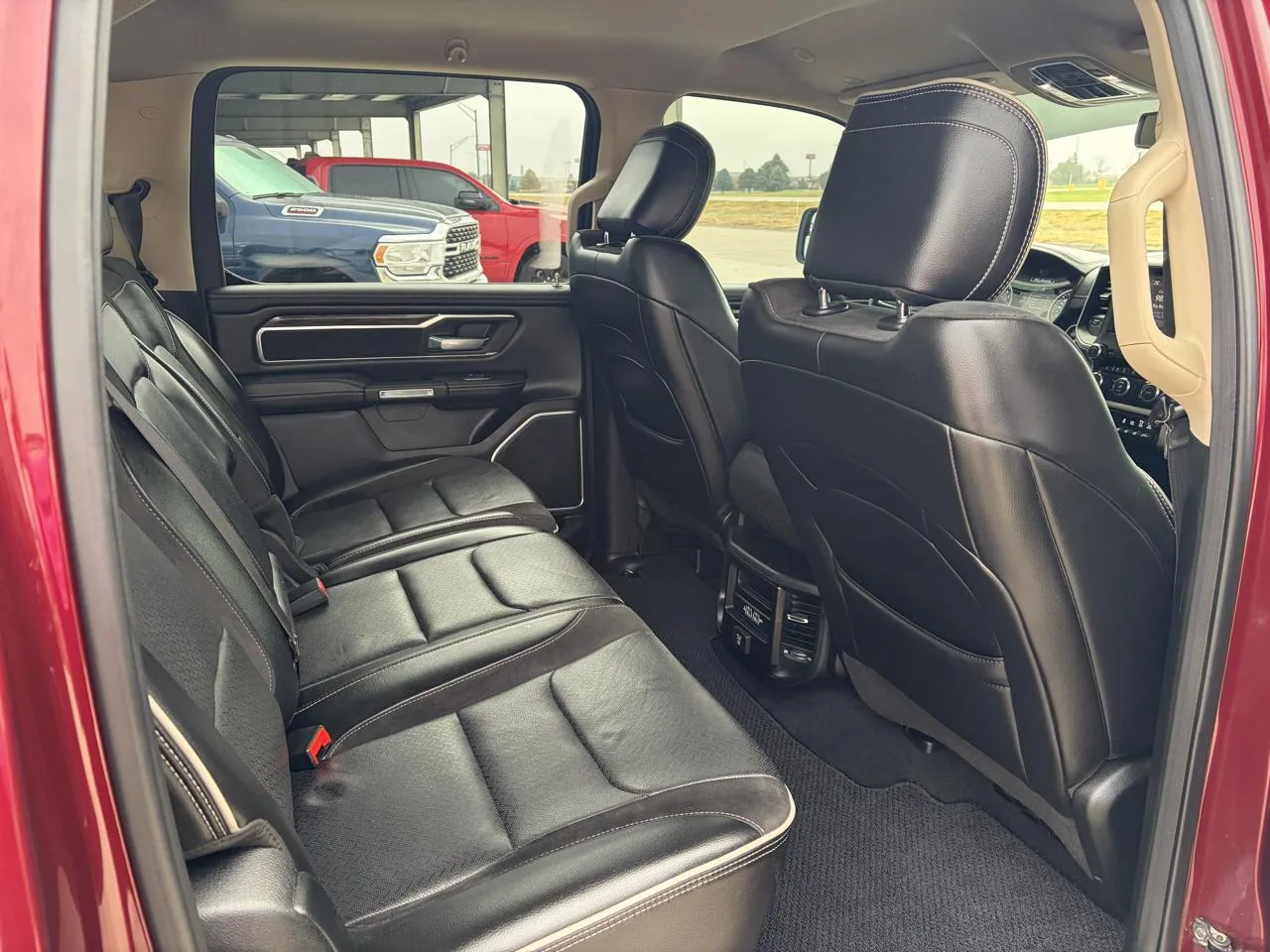 2019 RAM 1500 Laramie 4x4 Crew Cab 5'7" Box, photo 13