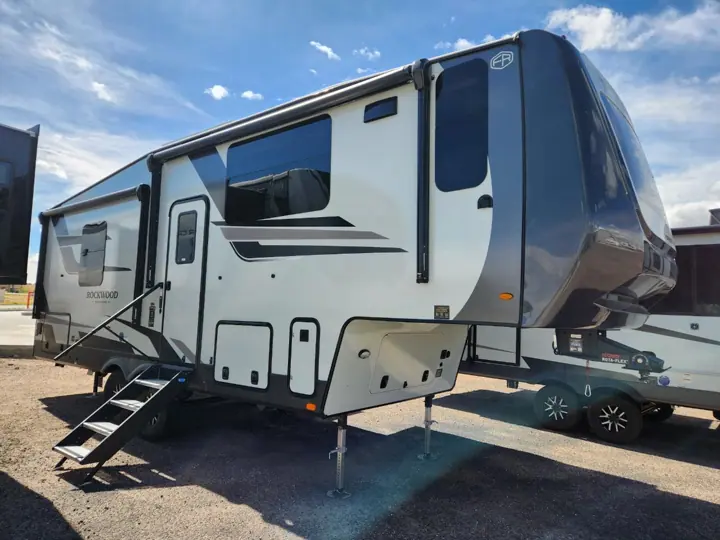 2026 Rockwood Signature 290SFK