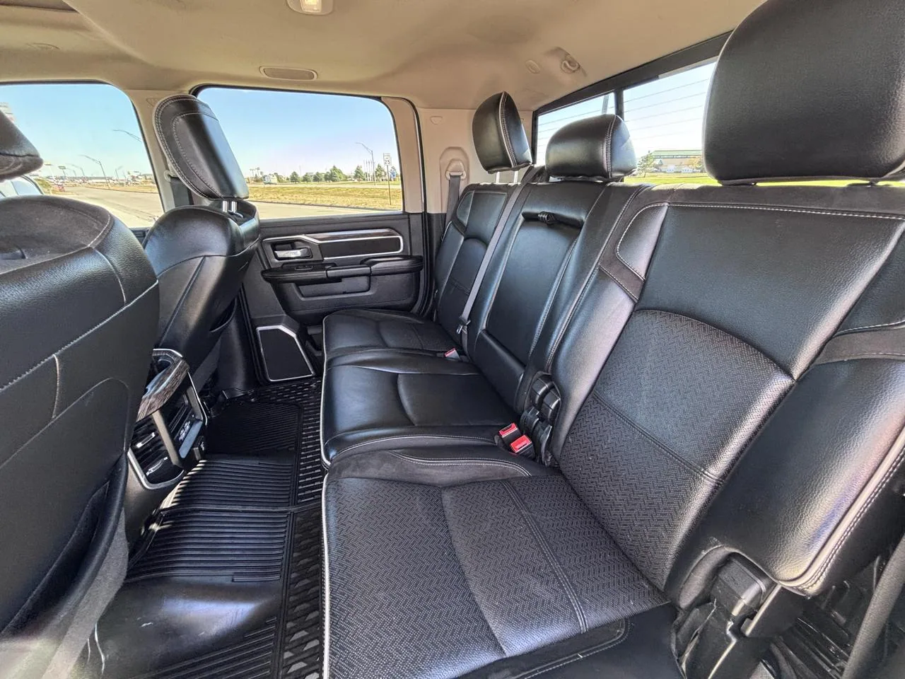 2021 RAM 2500 Laramie 4x4 Mega Cab 6'4" Box, photo 8