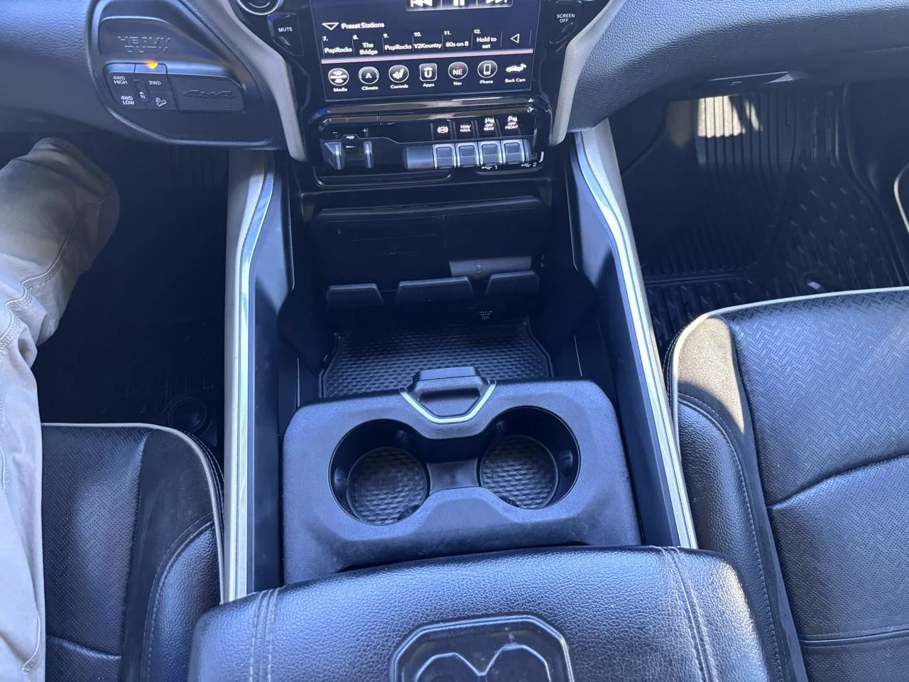 2021 RAM 2500 Laramie 4x4 Mega Cab 6'4" Box, photo 18