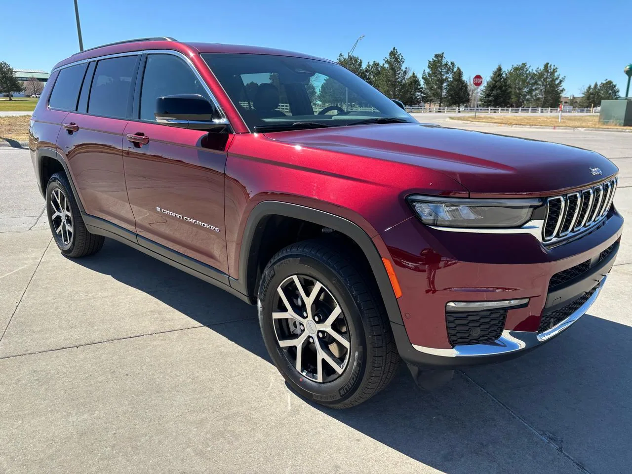 2025 Jeep Grand Cherokee L Limited 4x4, photo 2