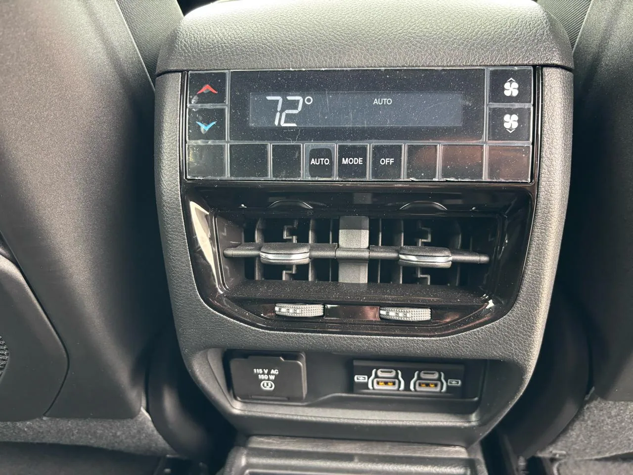 2025 Jeep Grand Cherokee L Altitude X 4x4, photo 24