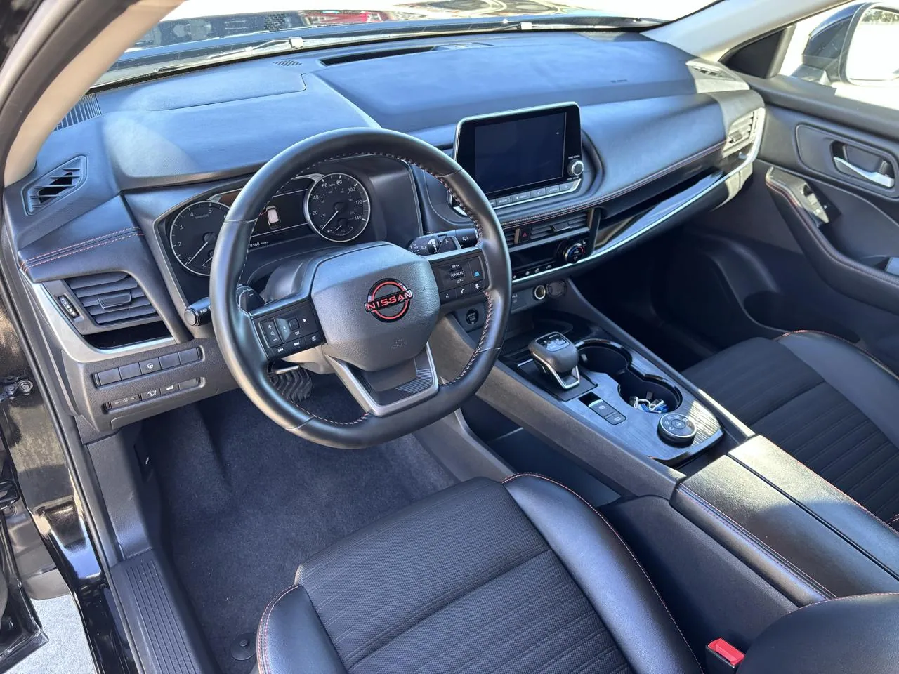 2026 Nissan Rogue 2026.5 AWD Rock Creek, photo 10