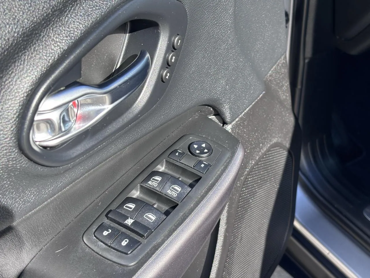 2019 Jeep Cherokee Limited 4x4, photo 11