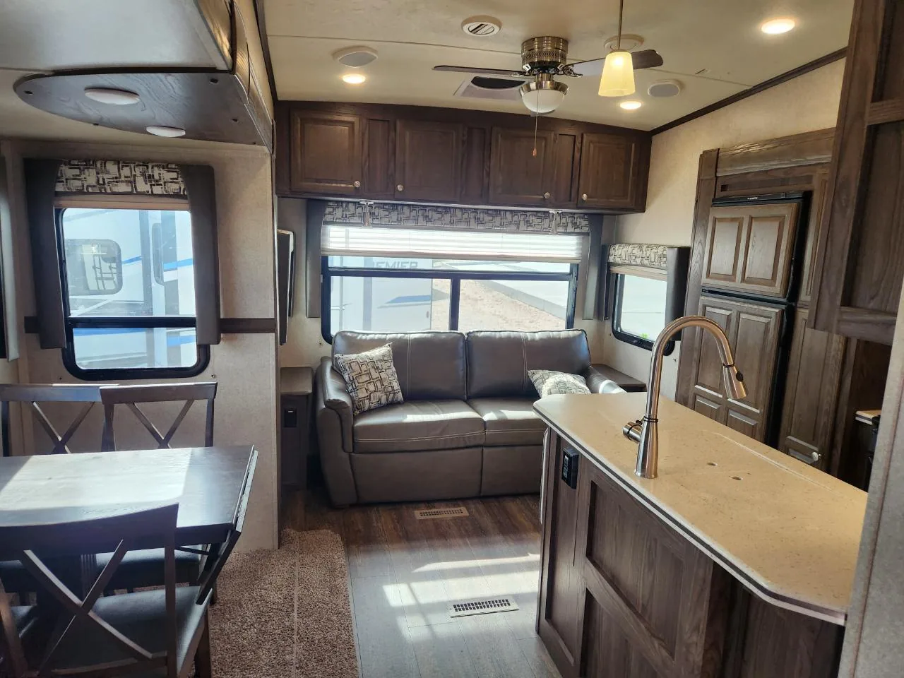 2018 Rockwood Signature 8295WS, photo 10