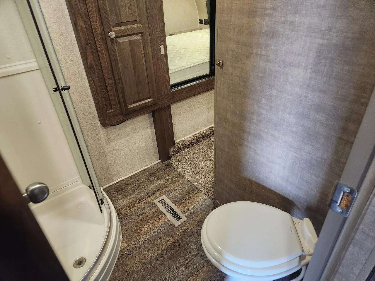 2018 Rockwood Signature 8295WS, photo 21