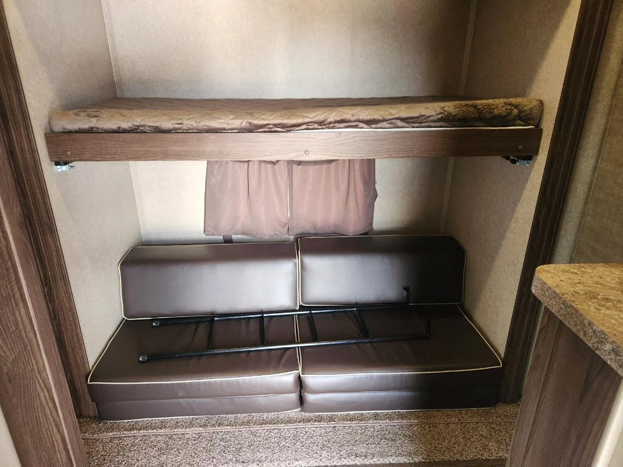 2018 Rockwood Signature 8295WS, photo 14