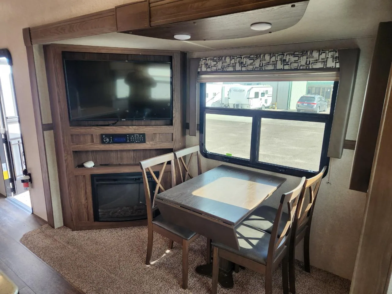 2018 Rockwood Signature 8295WS, photo 12