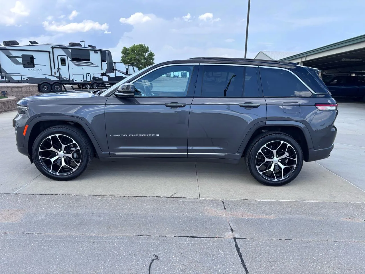 2025 Jeep Grand Cherokee Summit Reserve 4x4, photo 6