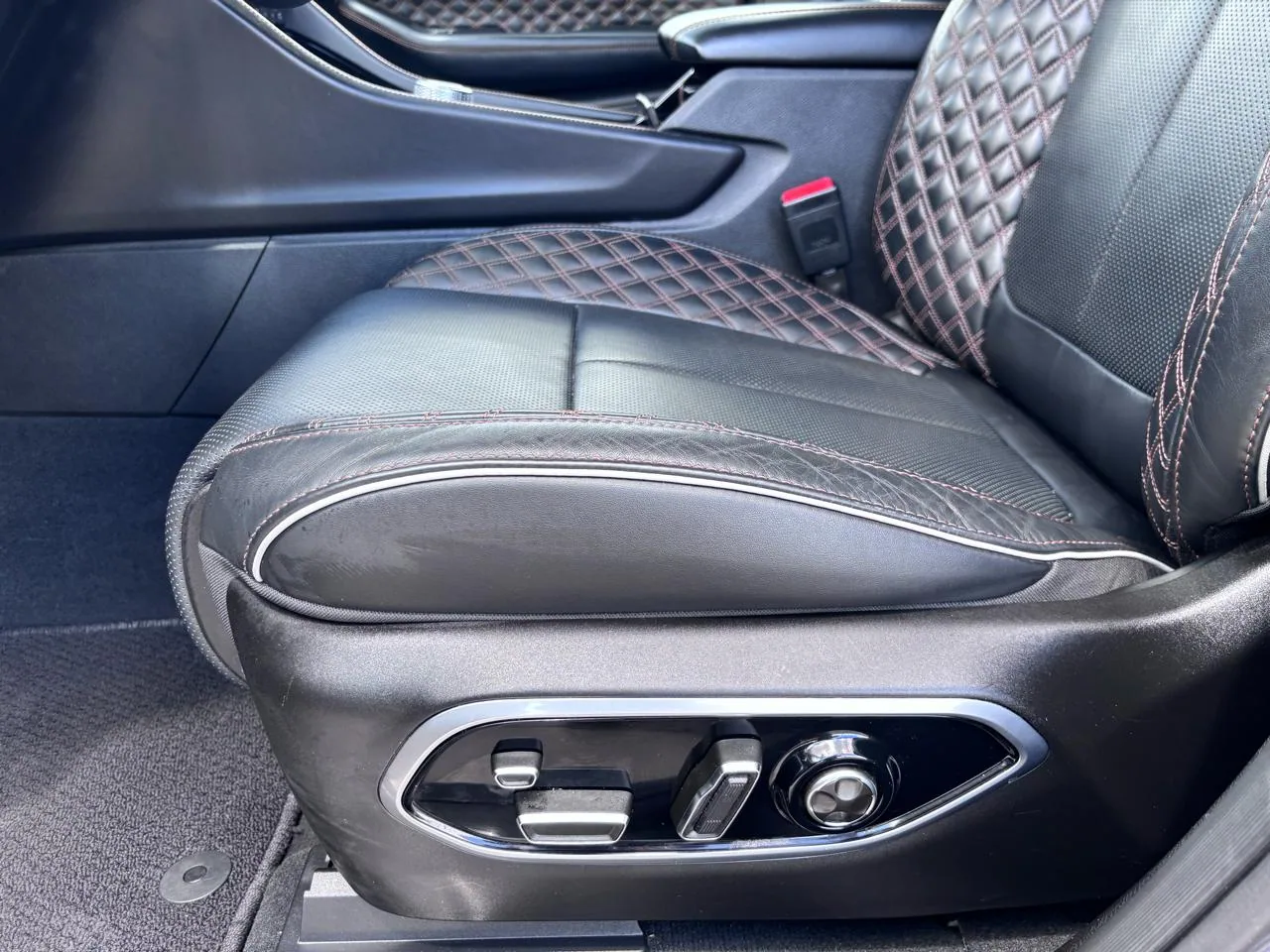 2025 Jeep Grand Cherokee Summit Reserve 4x4, photo 12