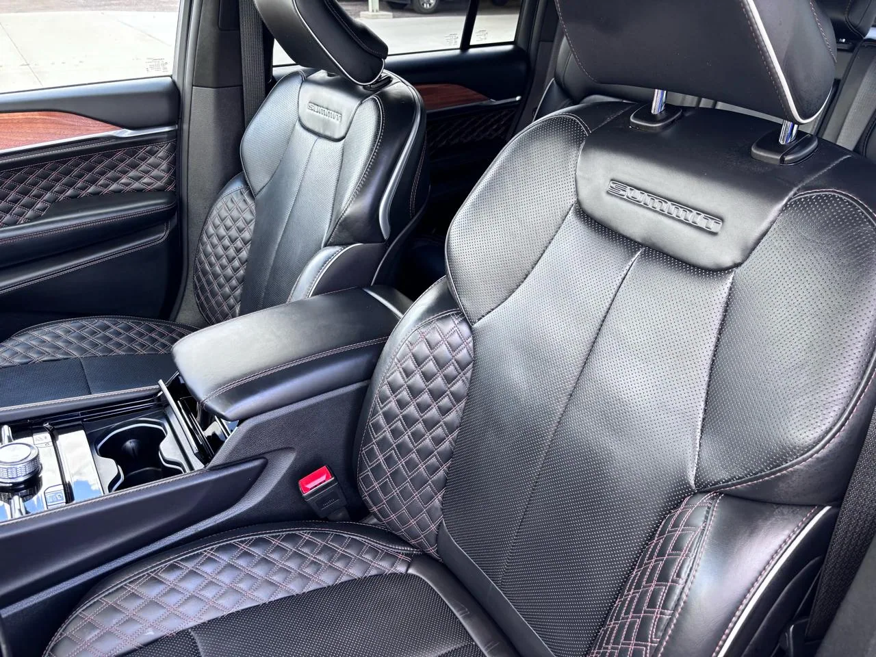 2025 Jeep Grand Cherokee Summit Reserve 4x4, photo 9