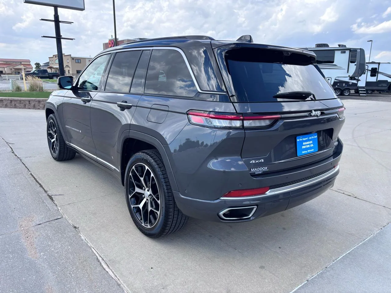 2025 Jeep Grand Cherokee Summit Reserve 4x4, photo 5
