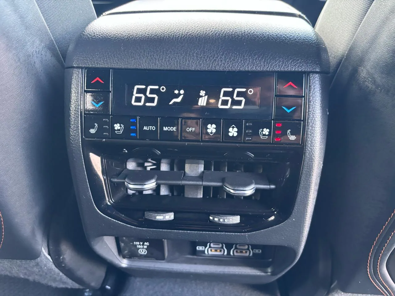 2025 Jeep Grand Cherokee Summit Reserve 4x4, photo 24