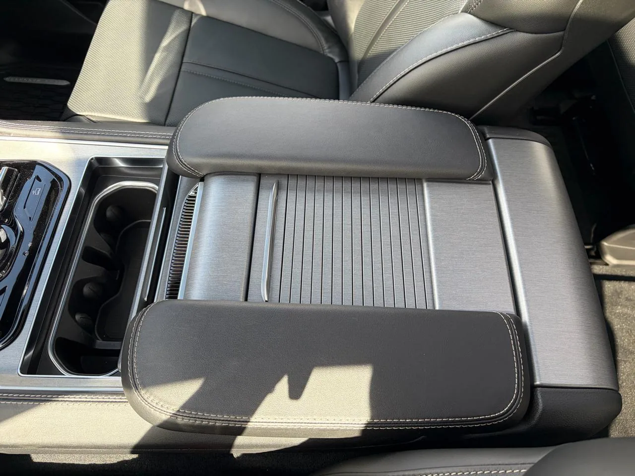 2026 Jeep Grand Wagoneer Upland 4x4, photo 26
