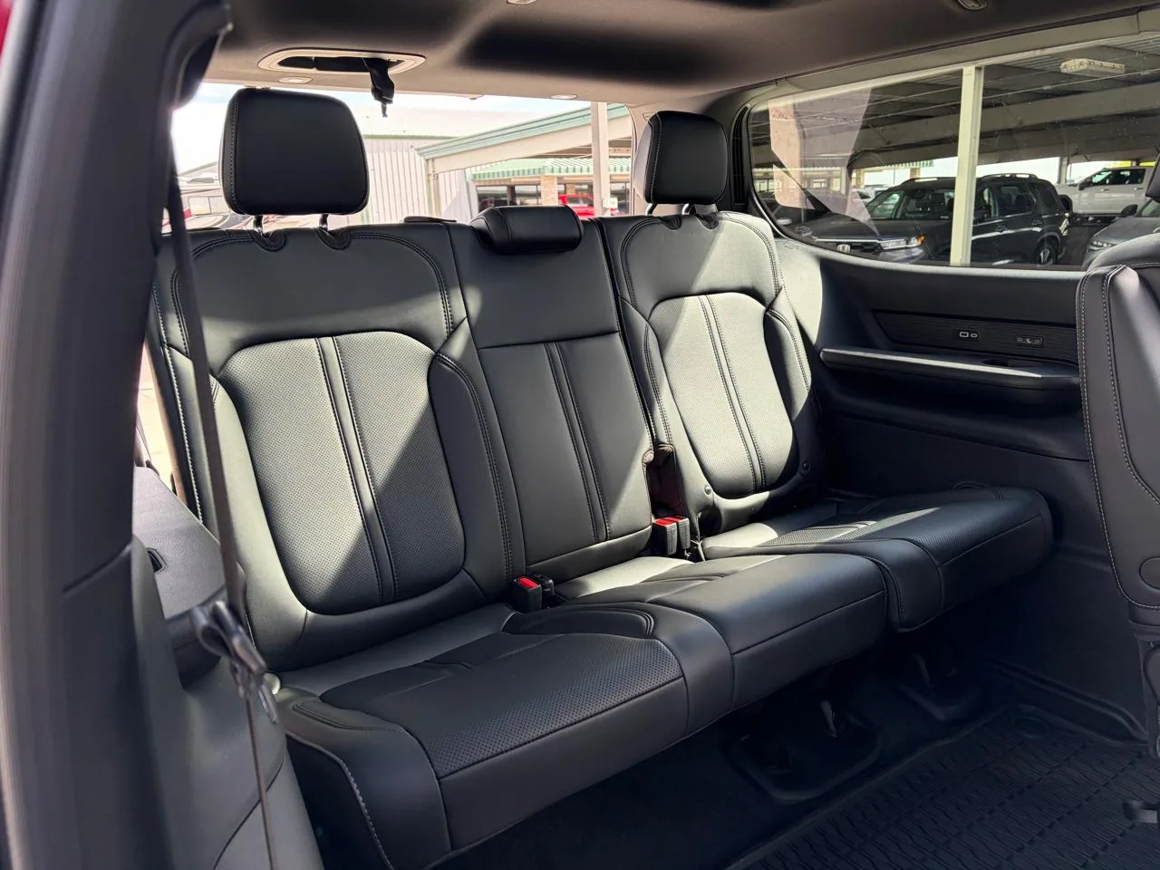 2026 Jeep Grand Wagoneer Upland 4x4, photo 14
