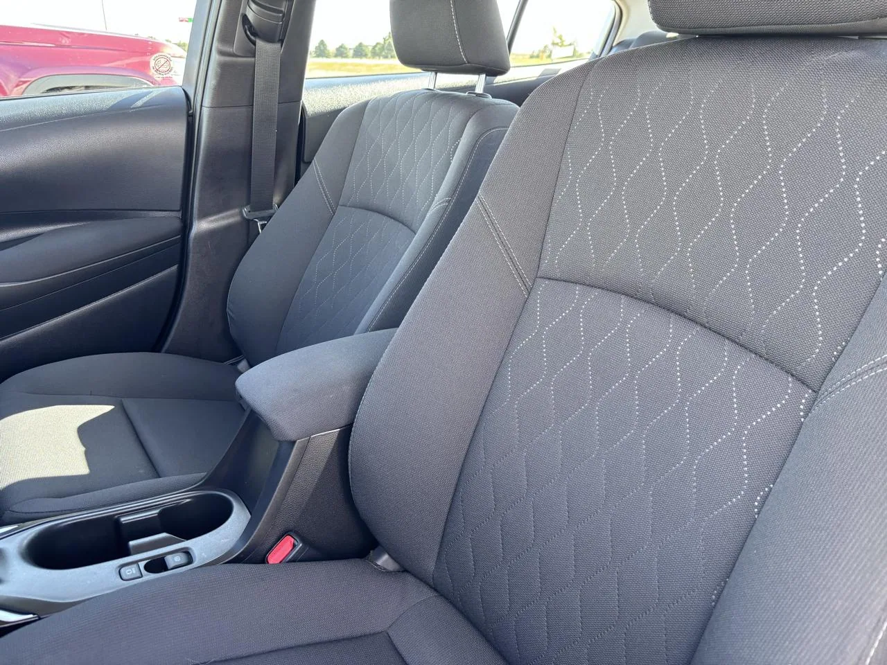 2026 Toyota Corolla LE CVT (Natl), photo 9
