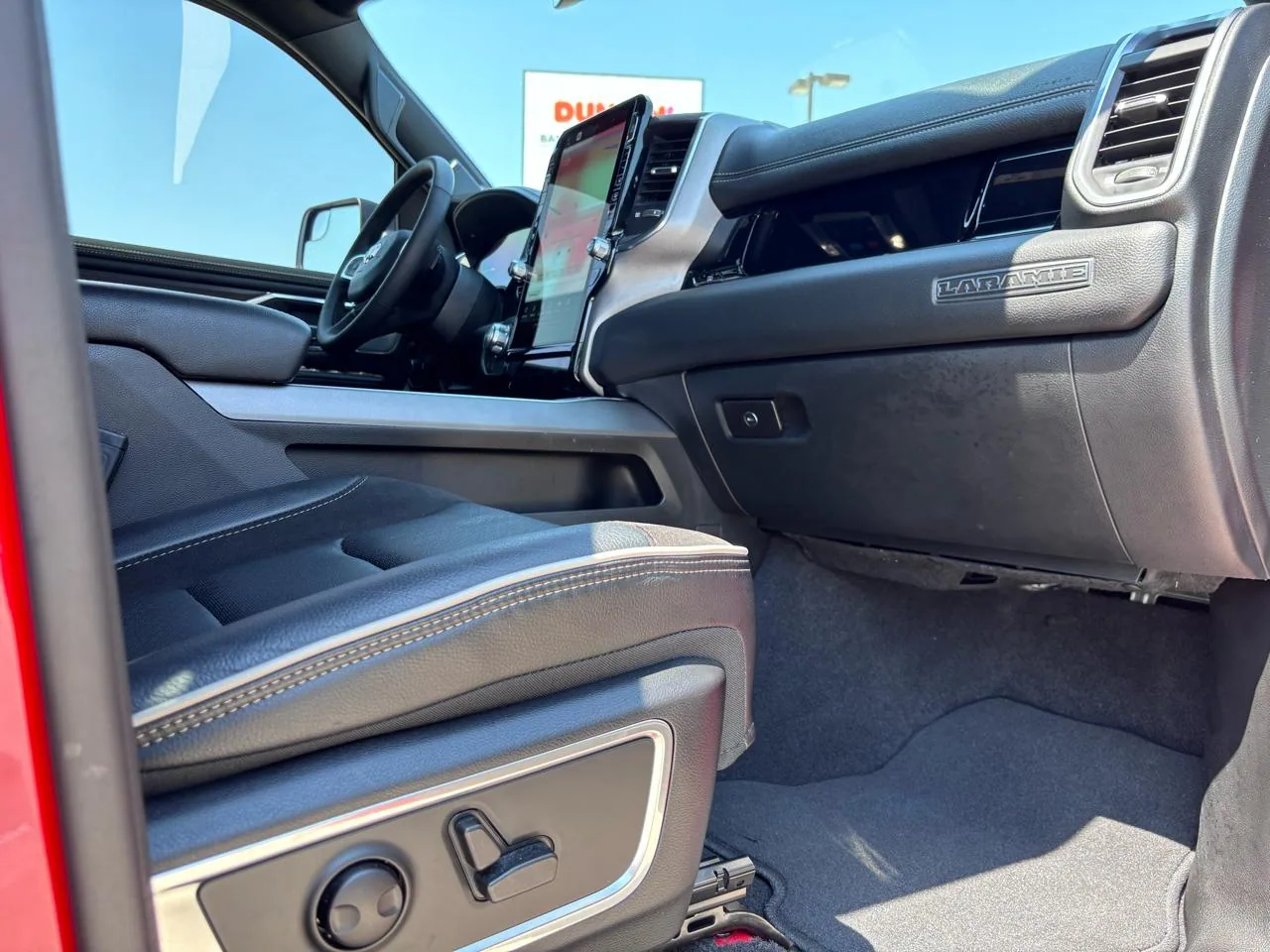 2025 RAM 1500 Laramie 4x4 Crew Cab 5'7" Box, photo 20