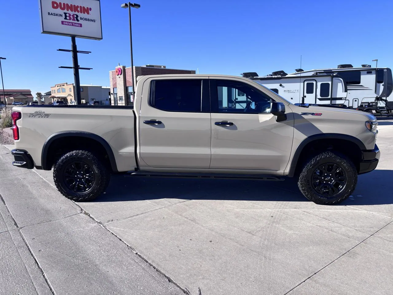 2022 Chevrolet Silverado 1500 4WD Crew Cab 147" ZR2, photo 3