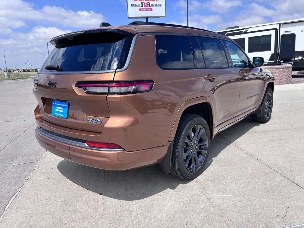 2026 Jeep Grand Cherokee L Limited Reserve 4x4, photo 4