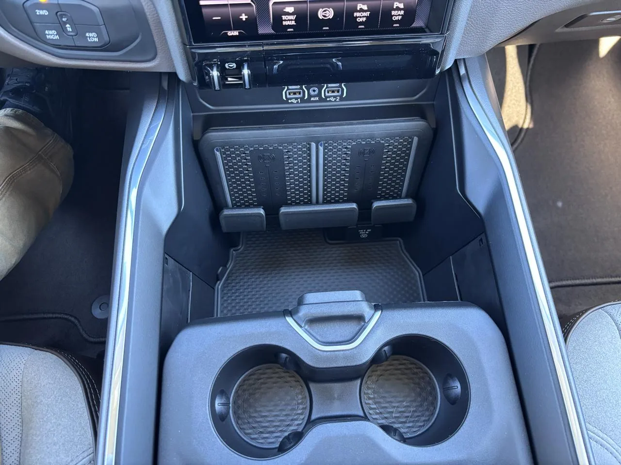 2027 RAM 2500 Laramie 4x4 Crew Cab 8' Box, photo 16