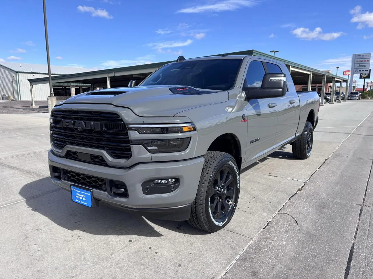 2027 RAM 2500 Laramie 4x4 Mega Cab 6'4" Box, photo 1