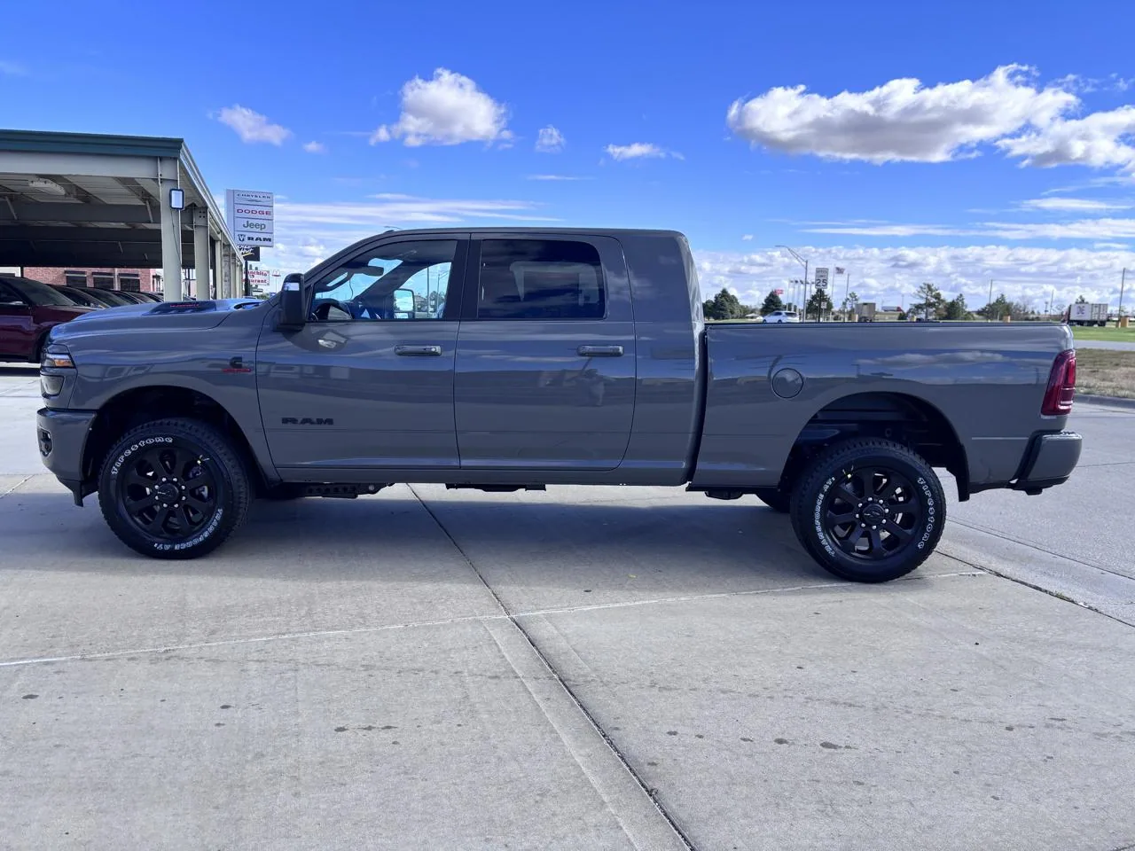 2027 RAM 2500 Laramie 4x4 Mega Cab 6'4" Box, photo 6