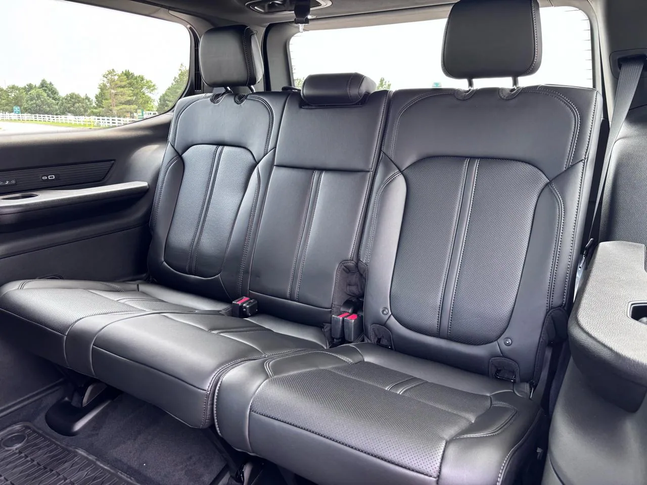 2026 Jeep Grand Wagoneer Upland 4x4, photo 8